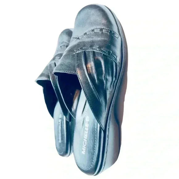 Michelle D. Women’s Slip-On Black Clogs•Size 6•New With Box•Genuine Leather• - Picture 7 of 11